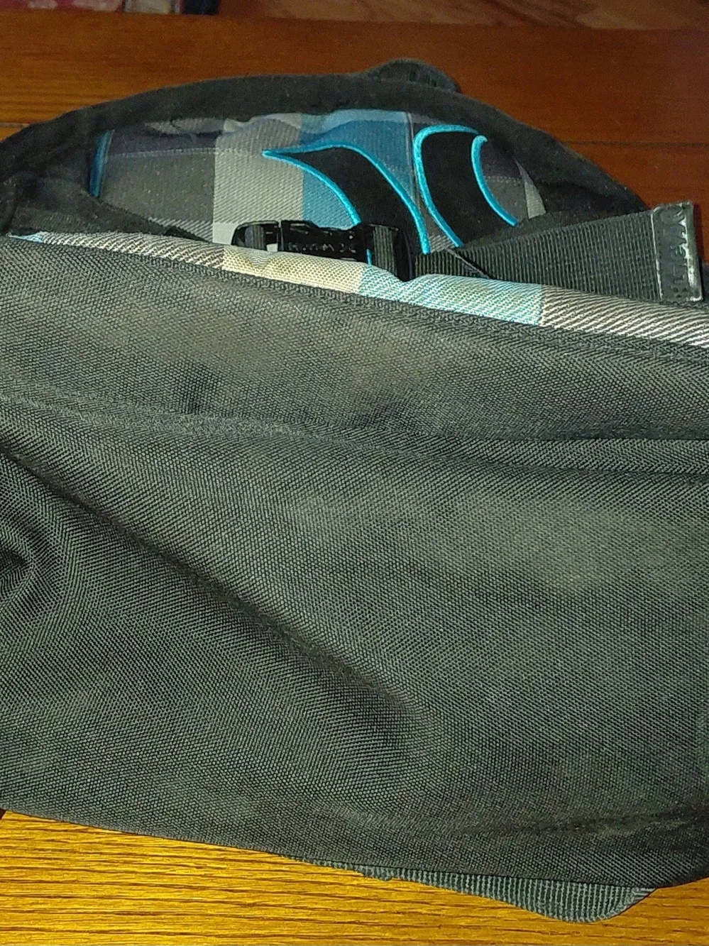 Vintage 2000 Hurley Skate-strap Black & Teal Plaid Backpack